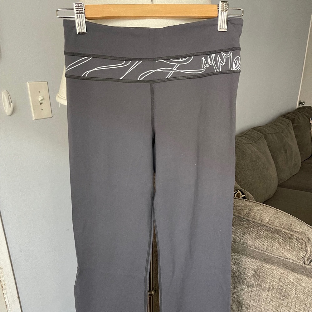 lululemon athletica Gray Groove Low-Rise Flard Pant